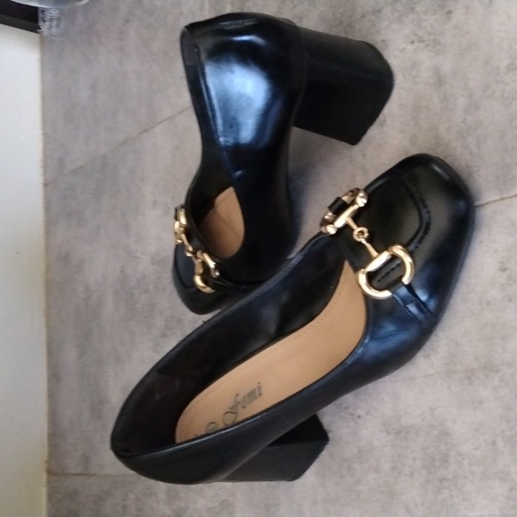 FEMI SHOES - Picture 1 of 10